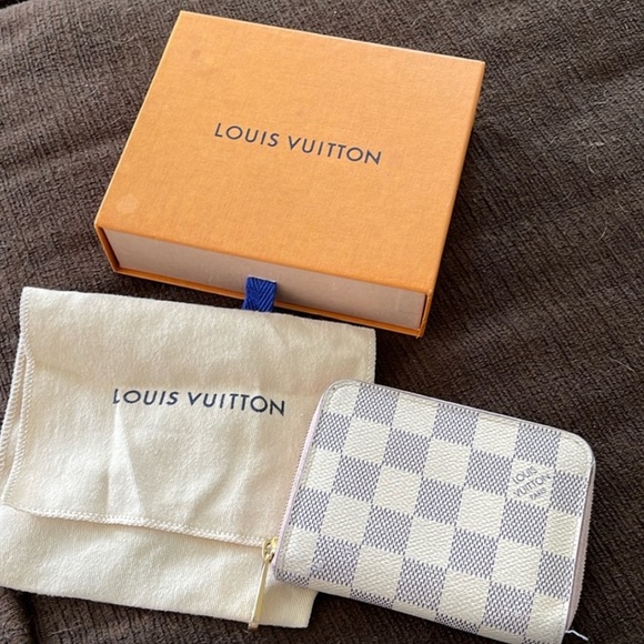 Louis Vuitton Handbags - Louis Vuitton Zippy Coin Purse
